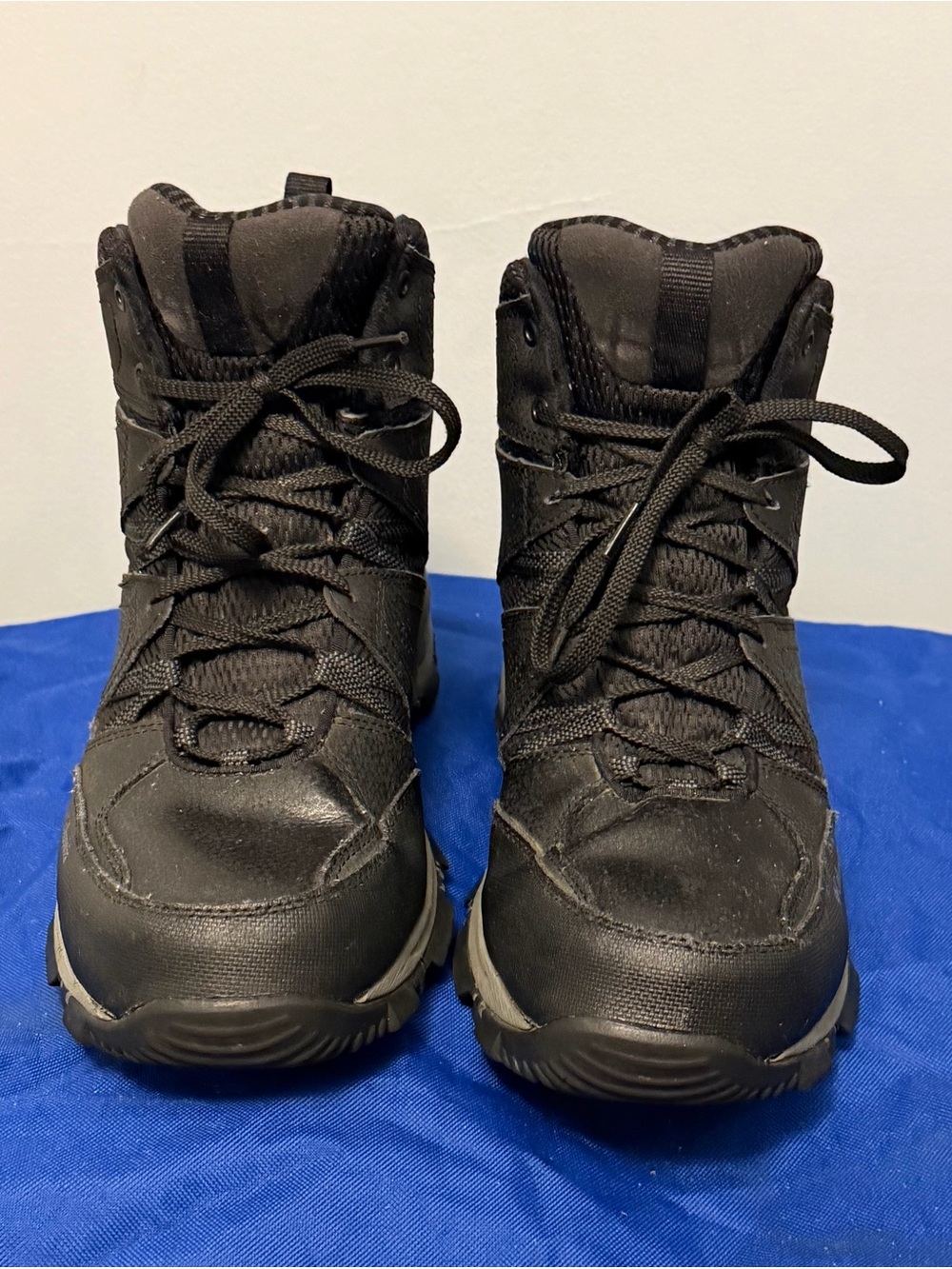 Columbia Black Men's Lace-Up Hiking Boots